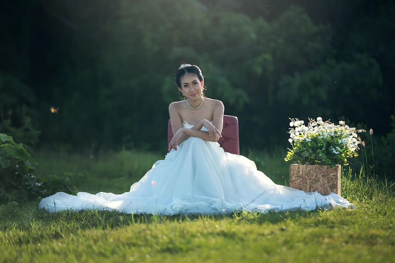 bride, wedding, field, fashion, asian, wedding dress, outdoors, woman, wedding gown, bride, wedding, wedding, wedding, wedding, wedding. The best places to run a wedding planning business for first-year owners