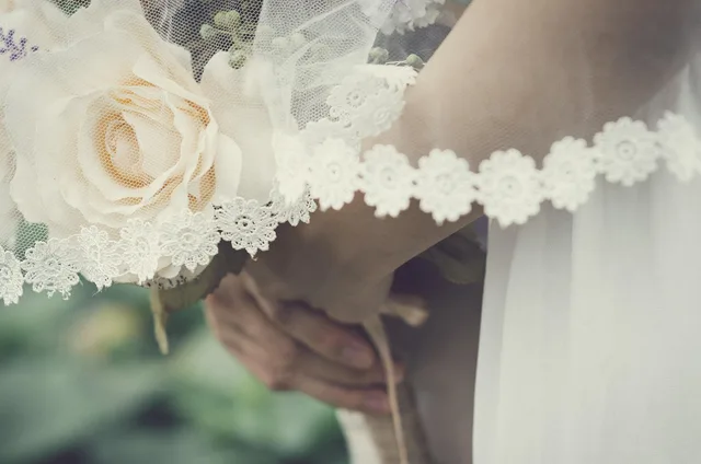 wedding, bride, veil, wedding veil, nature, flowers, flower background, bridal bouquet, love, beautiful flowers, flower wallpaper, romantic, marriage, romance, bridal. Wedding Planning Referral Program: Track Four Sources